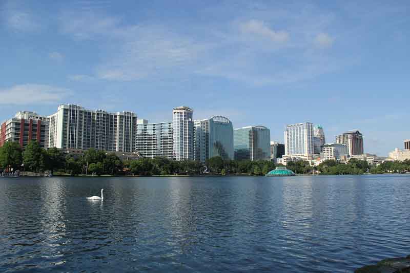 Downtown-Orlando-Lake-Eola