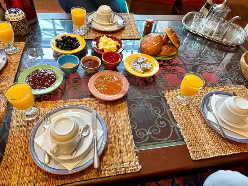 Traditional-Moroccan-Breakfast-in-Riad