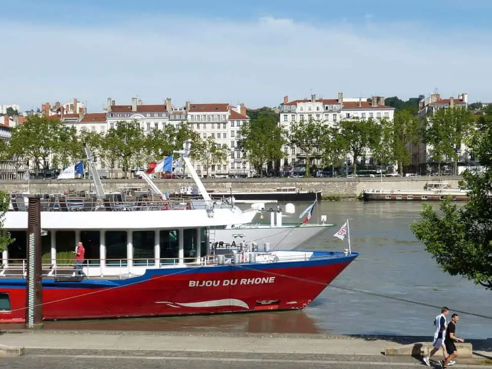 lyon boat