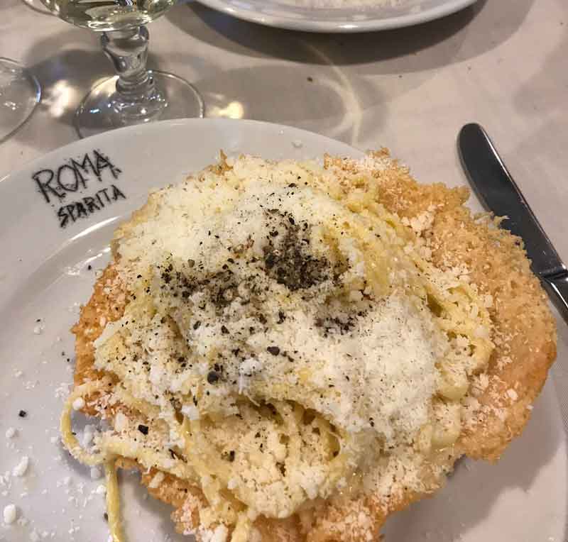 Cacio e pepe pasta